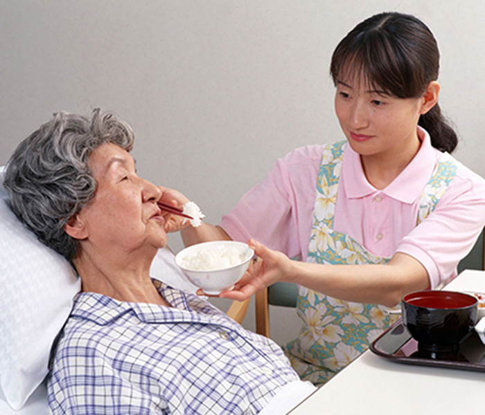 照（zhào）顾老人